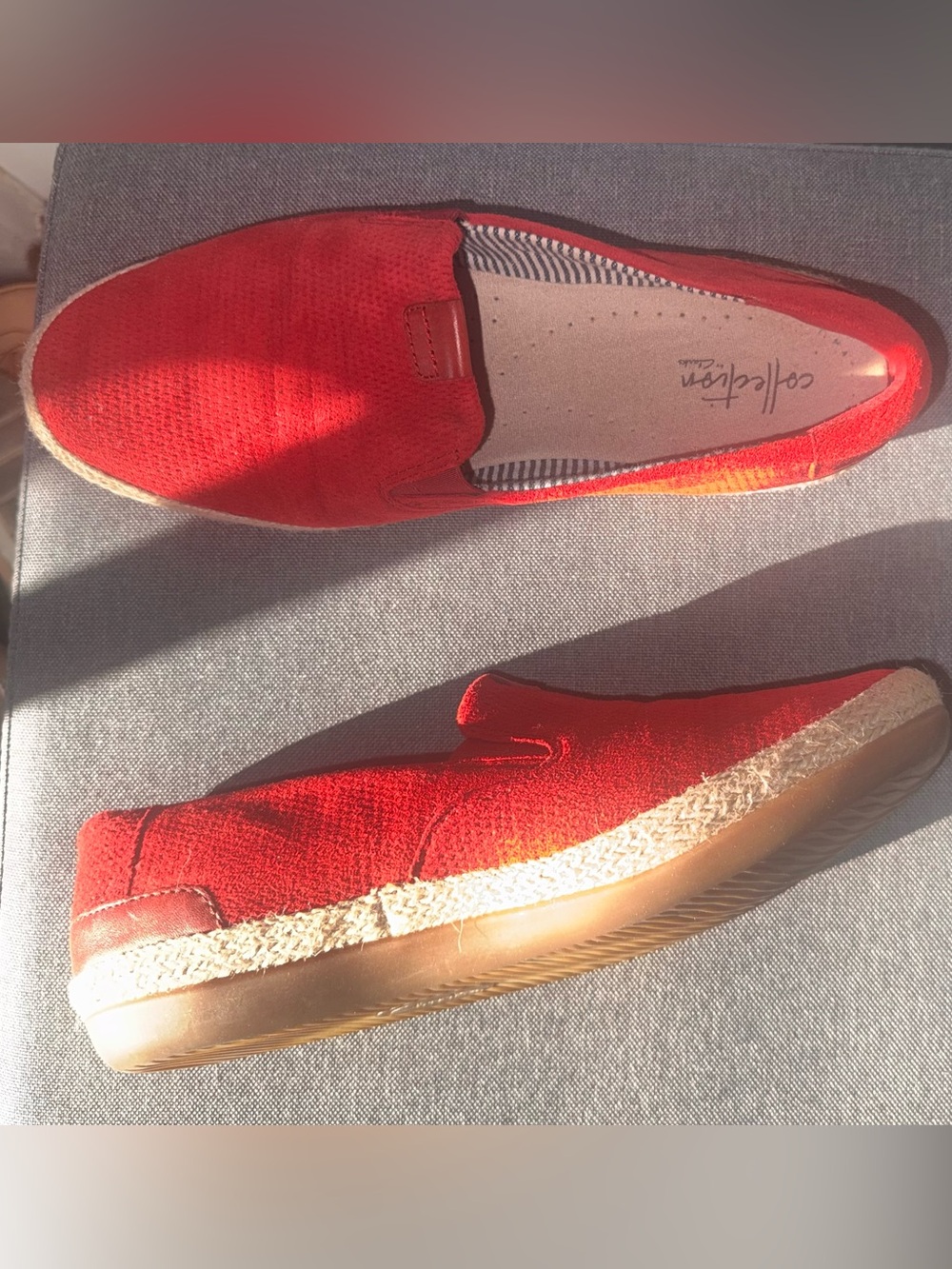 Clarks Danelly Sky Loafers - Red suede Slip-On Espadrille Sneakers - Size 8.5M
